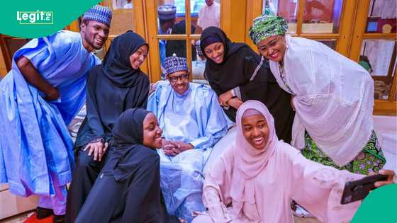 An kutsa gidan Buhari, an samo yadda ya yi wata irin rayuwa da iyalansa
