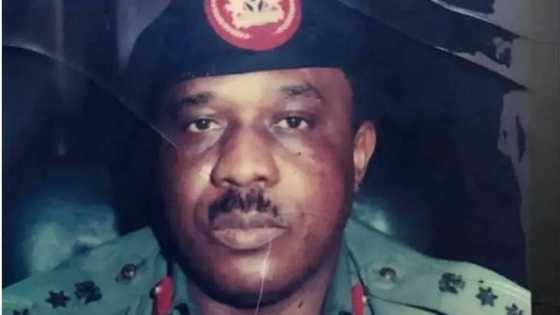 Da Dumi-Dumi: Tsohon gwamnan mulkin soja, Anthony Obi, ya riga mu gidan gaskiya