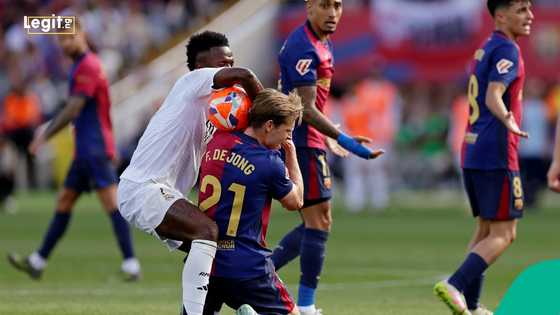 "Barcelona turned Vinicius into a Right-Back": Fans take swipe at Real Madrid after defeat