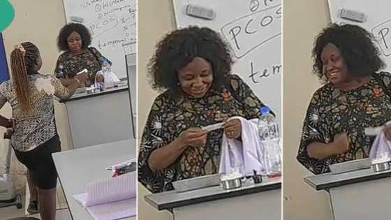 “It means a lot to her”: Lady approaches her lecturer, gives her short letter, makes her smile