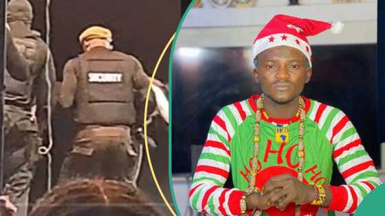 Portable: 2 grown ladies allegedly faint at singer's festive show, video trends: "Michael Jackson Sango"