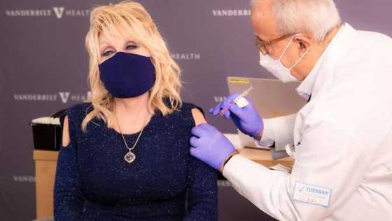 Dolly Parton encourages others as she finally gets COVID-19 vaccine months after helping fund it