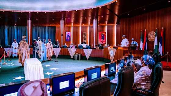 Sunaye da jihohi: Buhari ya rantsar da sabbin sakatarorin dindindin hudu (Hotuna)