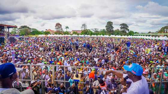 An tona yadda aka yi amfani da burodi aka saye kuri’un jama’a a zaben gwamnan Edo
