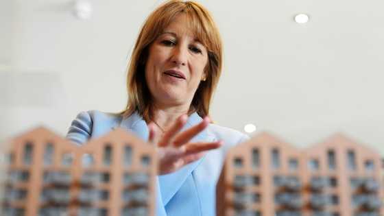 UK govt pledges to keep grip on spending ahead of budget