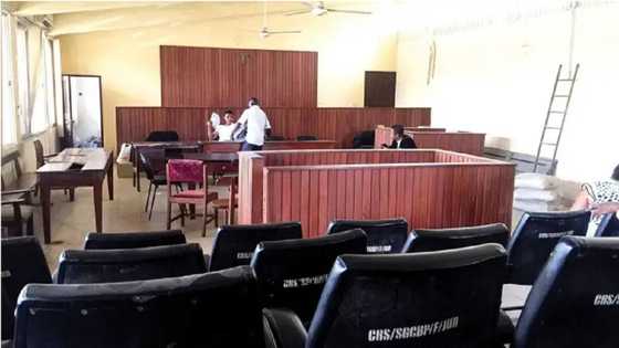 An Yanke Wa Matar Aure Hukuncin Sharar Harabar Kotu Saboda Lakaɗa Wa Makwabciyarta Duka a Kaduna