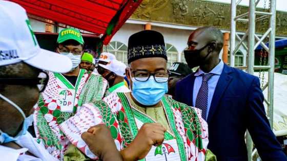 Nigerian governor stops paying salaries of over 700 workers, gives reason