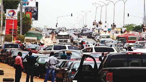 Yanzu Yanzu: DSS Ta Ba NNPC Da Dillalai Sa'o'i 48 Su Warware Matsalar Man Fetur A Najeriya