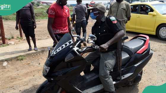 Fake overzealous policeman in uniform arrested for harassing commuters, others