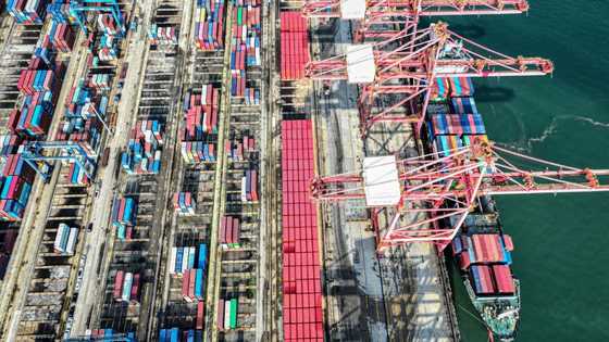 China export growth beats expectations with October surge
