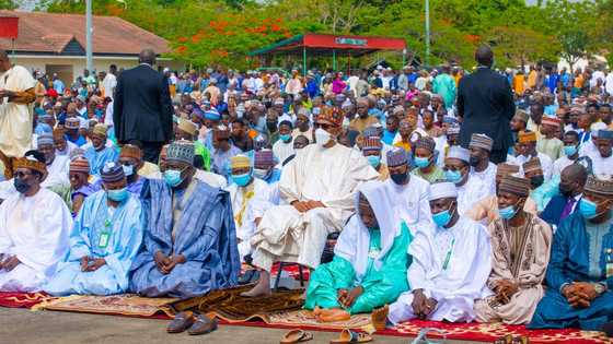 Buhari observes Eid outside Presidential Villa, photos show moment president stormed Mambila Barracks
