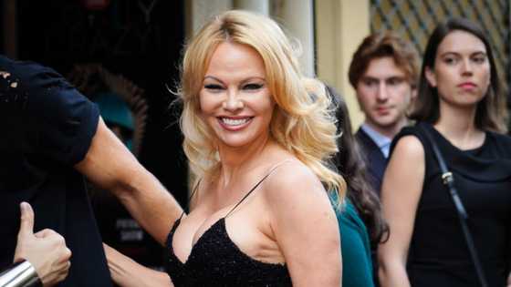 Pamela Anderson aujourd'hui : âge, fortune, que devient-elle ?