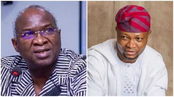 Fashola slams PDP's governorship candidate, describes him as a 'cameraman'