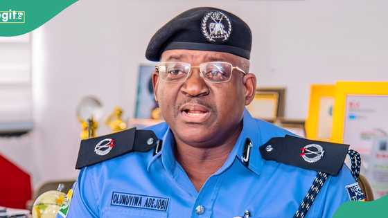 Amid 6 months suspension, police grill Ogun monarch who assaulted 73-year-old chief in viral video