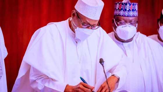 Kudirori 22 Daga Majalisa da Buhari Ya Sa Hannu tsakanin 2015 zuwa 2022