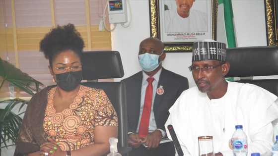 An kuma: Ministan Buhari ya kama da annobar Korona bayan wasan buya da cutar