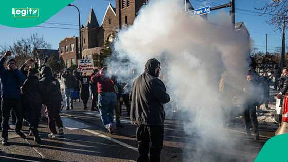 Trump na barazana ga Iran, zanga zanga ta barke a Amurka, ana ta arangama