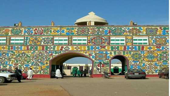 Kwanaki 8 babu sabon sarki: Ana zaman jiran tsammani a garin Zazzau