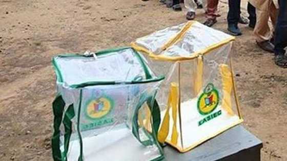 Lagos LGA elections: Low turnout of voters, roads deserted as LASIEC officials arrive Tinubu's polling booth