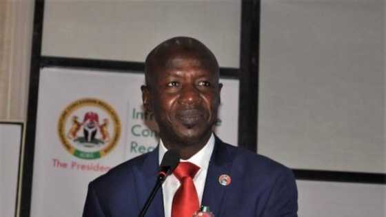 Watanni da sauke Ibrahim Magu daga kujerar EFCC, ya na karbar albashi a kowane wata
