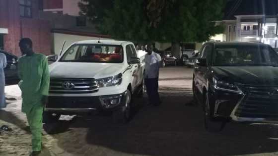 Hotunan tsula-tsulan motocin zamani da Zulum ya mika ga sabon Shehun Borno