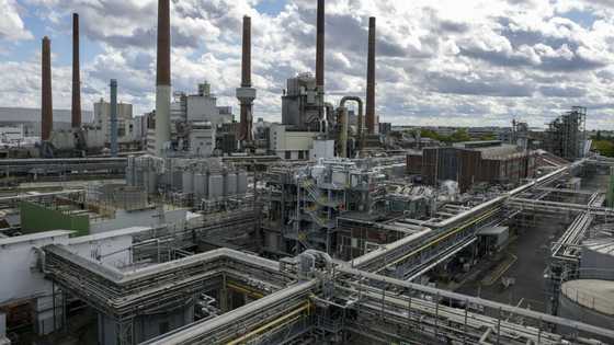 German factory orders drop in new blow to Merz