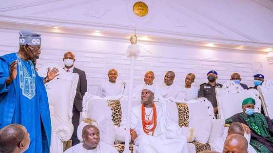 Tinubu: Ex-Lagos governor visits Ooni of Ife, Aromolaran, makes important demand for 2023