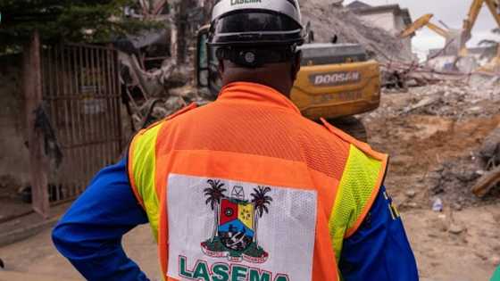 BREAKING: Old woman dies as another building collapses in Lagos