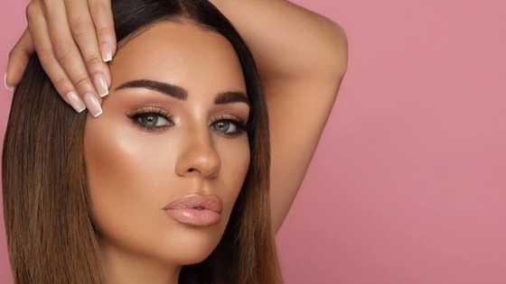 Model Holly Peers’ biography: age, height, boyfriend, career