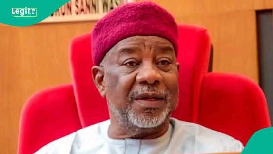 PDP ta shiga tsilla tsilla, Sanata ya yi murabus daga jam'iyyar