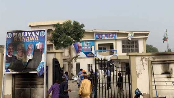 Breaking: Kano APC headquarters set ablaze by protesters