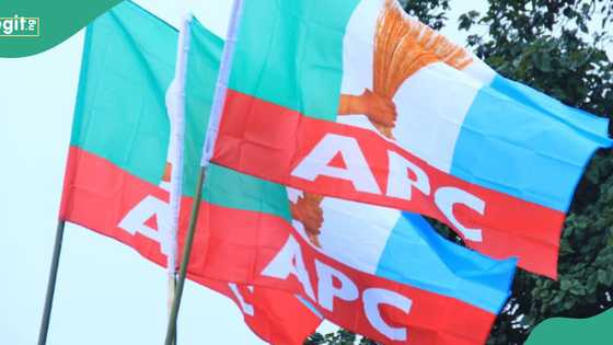 Jubilation as APC welcomes PDP, APGA, Labour Party Members in Enugu
