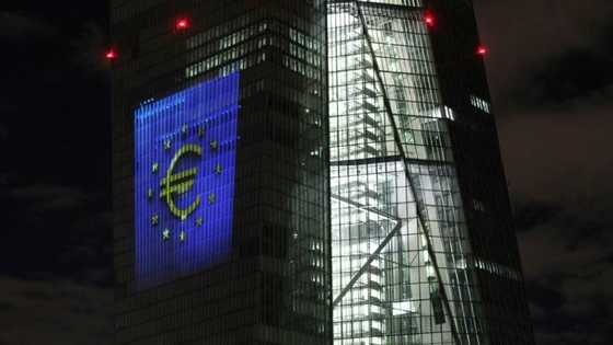 Eurozone narrowly dodges recession