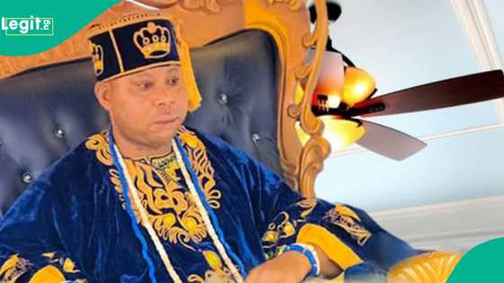 Sarki ya jefa kansa a matsala, Gwamna ya dakatar da basarake kan cin zarafin dattijo