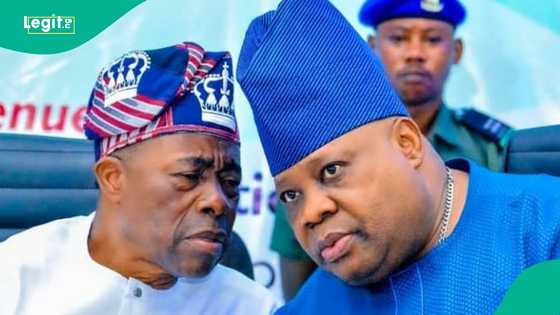 Osun Deputy Governor Adekola Adewusi shows off Table Tennis skills in exhibition match, video