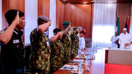 Mutane 41 sun taso Shugaba Buhari a gaba, sun ce a sallami su Buratai, Siddique da Ibas