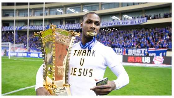 Ighalo speaks for the first time after making dream move to Man United as he arrives England (video)