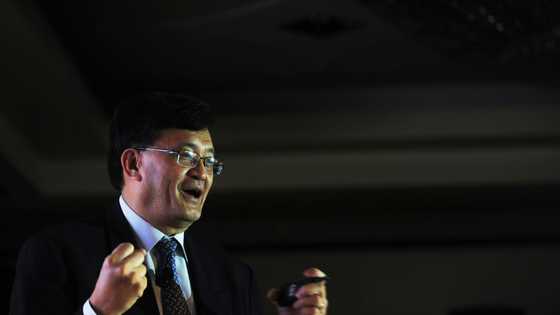 Trump meets with Intel CEO after demanding he resign