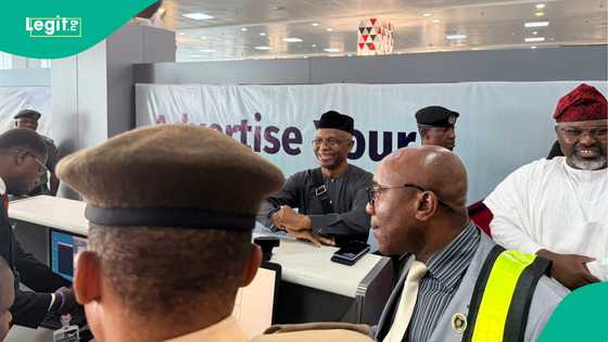 Bidiyo: Yadda fasinjoji suka hana jami'an tsaro kama El Rufai a filin jirgin sama