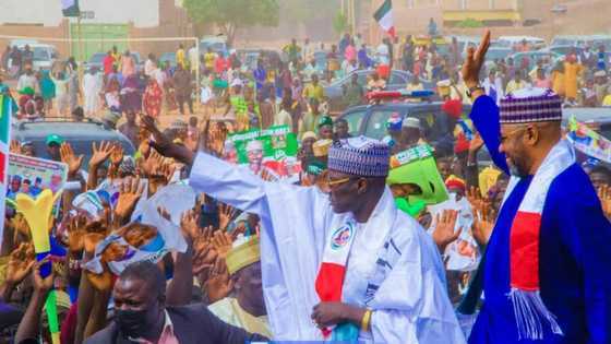 Ta Karewa Tinubu a Arewa, Jiga-jigai da Mambobi 30,847 Sun Sauya Sheka Zuwa PDP