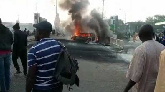 Wata Mota Dauke Da Jarkokin Man Fetur Da Kama Da Wuta A Kano