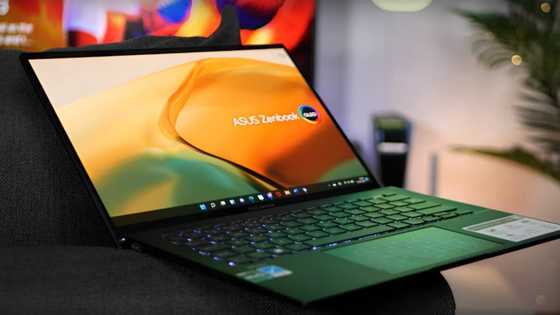 Asus Zenbook 14 OLED UX3402ZA Review: Great Display, Awesome Performance