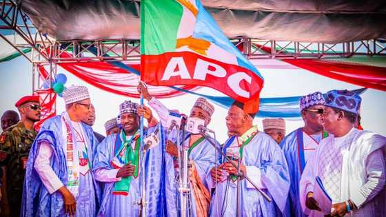 2 former commissioners, 127 aides of influential northern PDP governor defect to APC