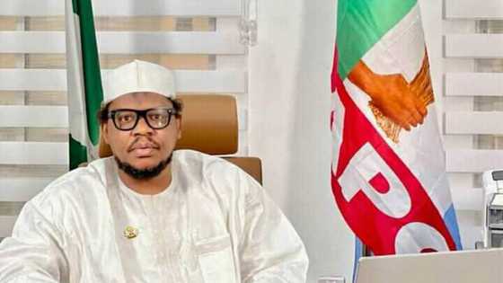 Matashin da zai yi takarar Shugaban kasa a APC, ya nemi ayi masa karo-karon kudin fam