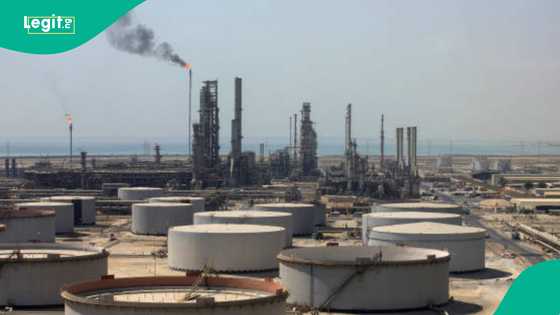 Makaman Iran sun dura babbar matatar mai a Saudiyya, gobara ta tashi