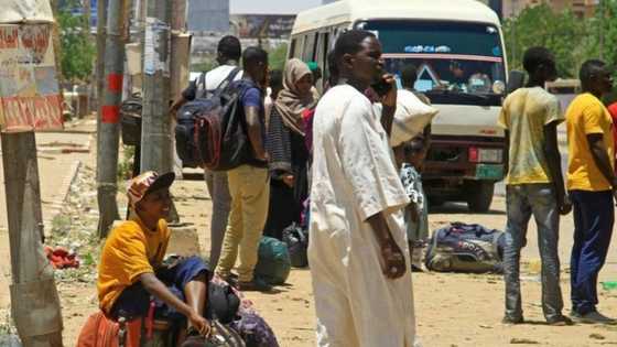 Disquiet as Nigerians trapped at Sudan-Egypt border send SOS, buses stop halfway