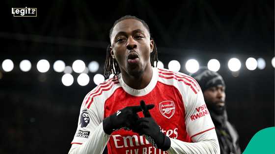 Eberechi Eze makes history in Arsenal’s 4–1 derby rout vs Tottenham to extend league lead