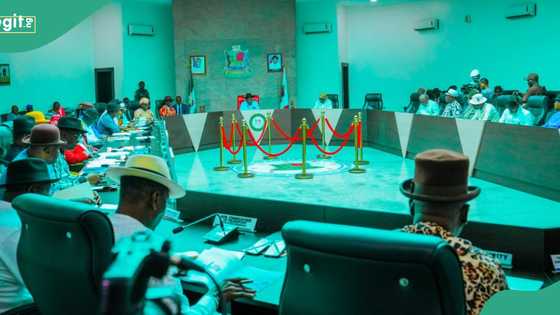Six Bayelsa LG chairmen follow Diri, quit PDP, join APC