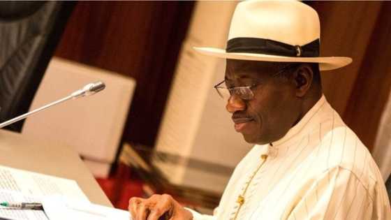 Jonathan ya fara shan suka da raddi bayan kaddamar da littafinsa