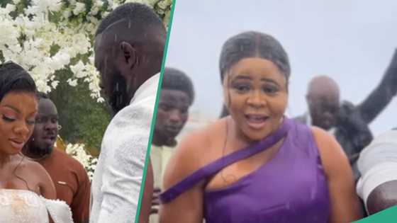 Couple who held wedding under rain celebrate 1st anniversary, welcome child: "They must not divorce"